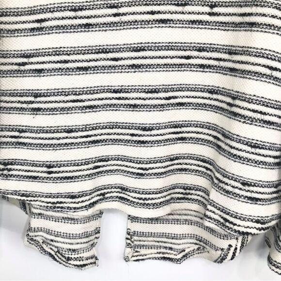Doe & Rae Black Stripe Cream Knit Back Zip Pullover - Picture 4 of 11